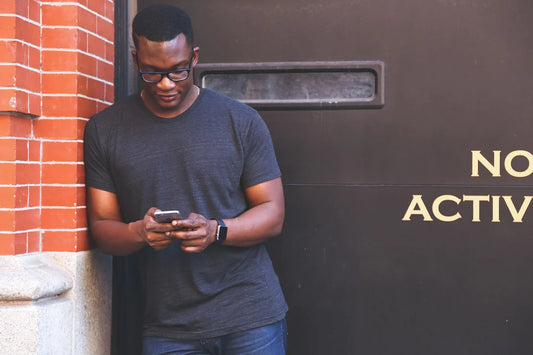 WE LOVE OUR PHONES BUT… 5 TIPS TO STOP YOUR PHONE HARMING YOUR BODY Test 1